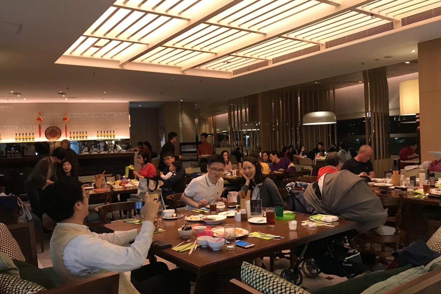 MoMo Cafe