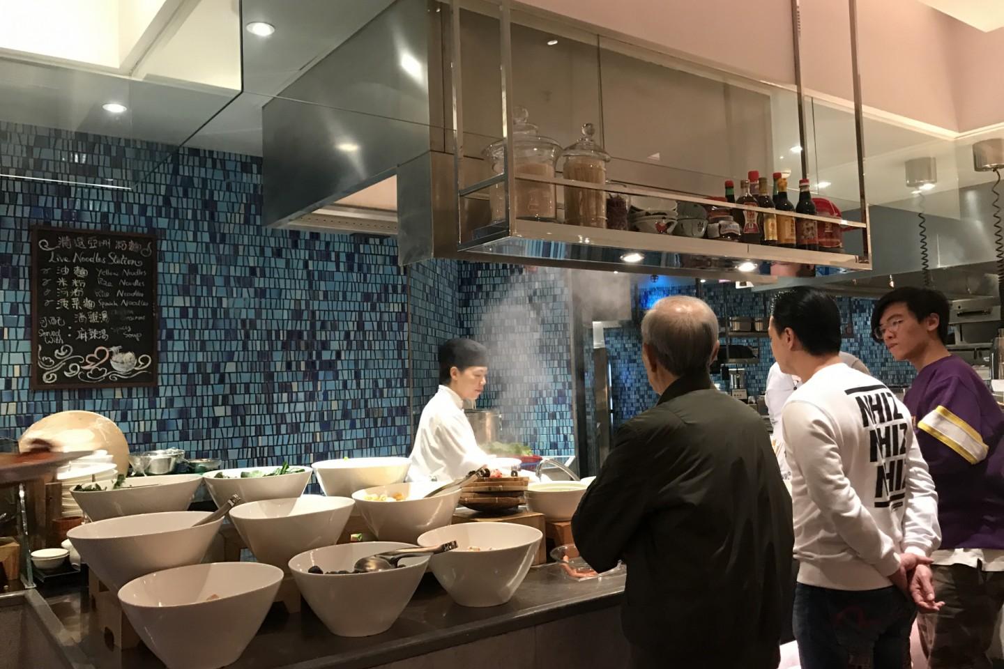 MoMo Cafe