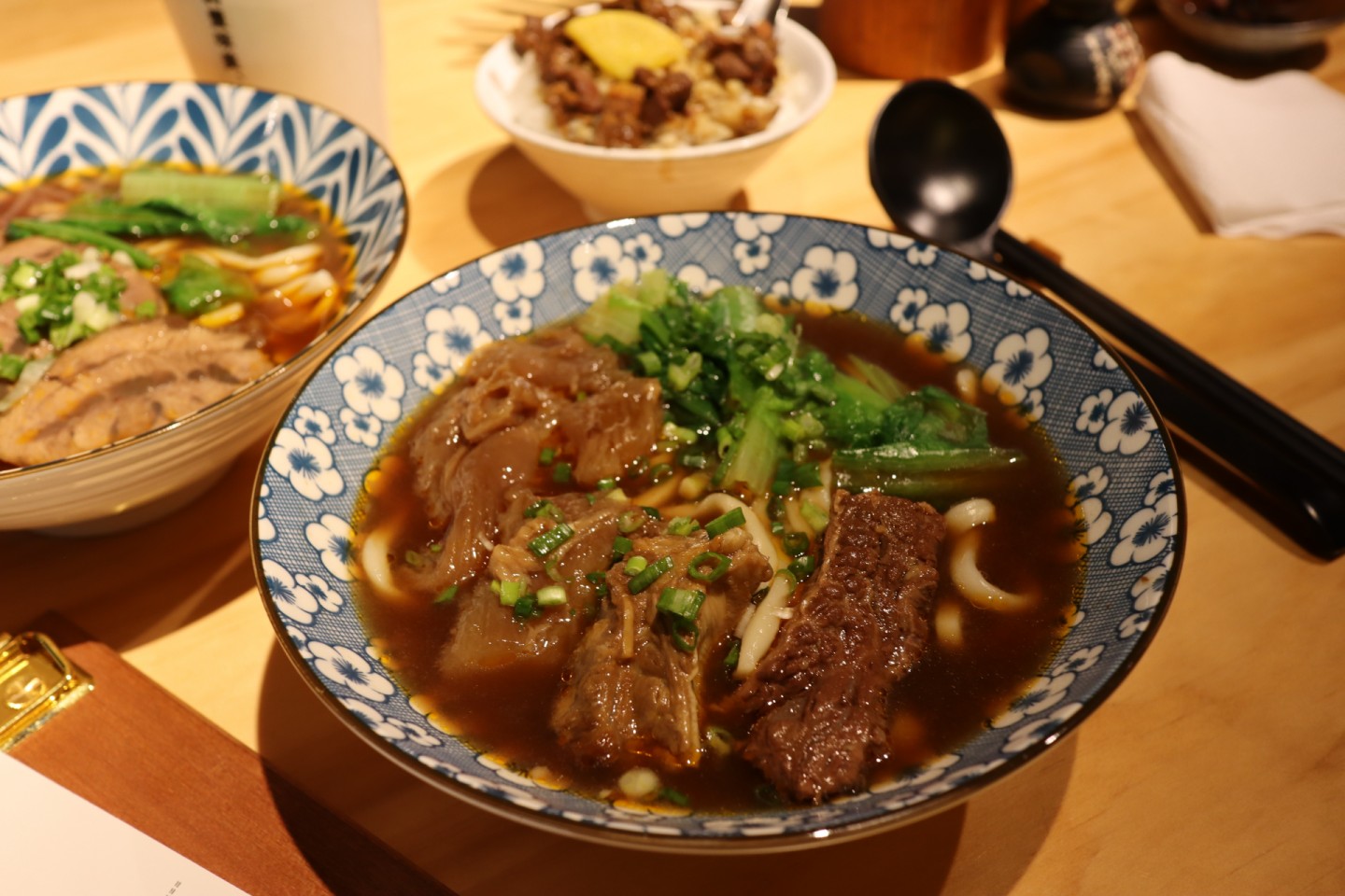 六両三 觀塘